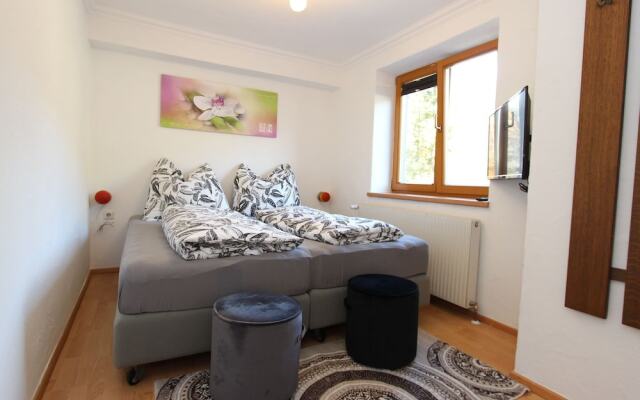 Mountain View Apartment With Garden In Muhlbach