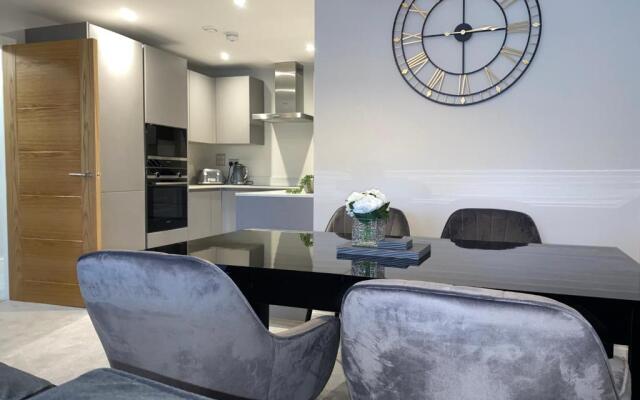 Roomotel - Oakview Moseley