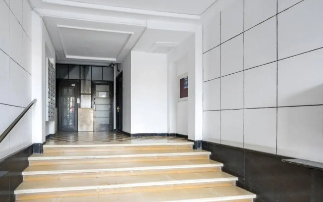 Sunny 3BR Midtown Flat - Amazing View Balcony