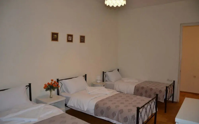 HOTEL125
