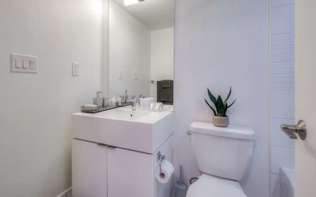 Luxury Waterfront City Place Condo