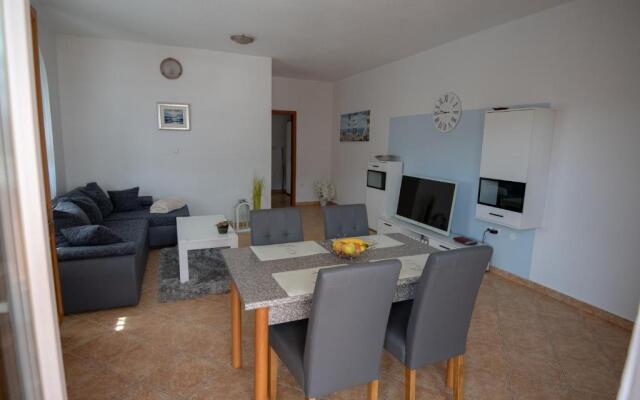 Apartments Mamut