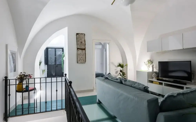 The Apple Duplex by Wonderful Italy
