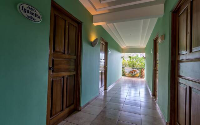 Villas Playa Hermosa Beach Hotel