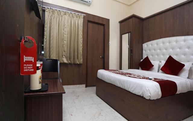 OYO 14949 Hotel Shashi Residency