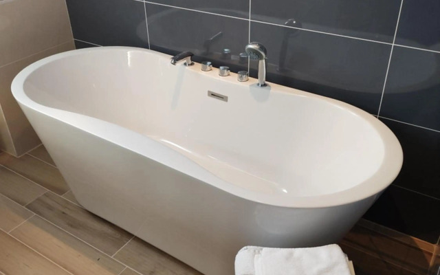 Wenie Apartment by EasyBucharest