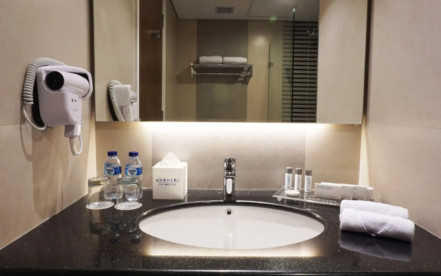 Avenzel Hotel & Convention Cibubur