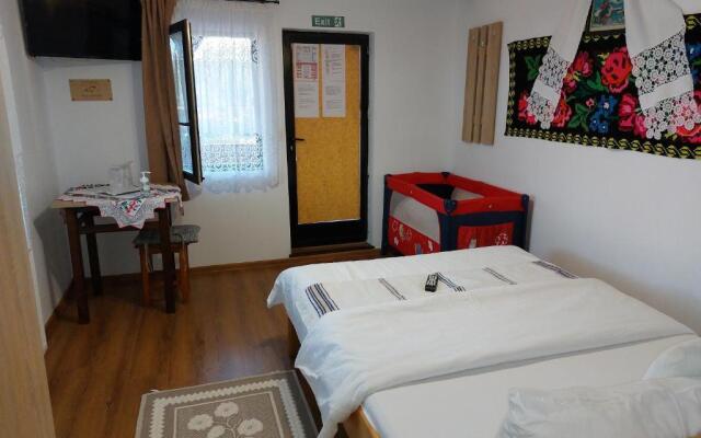 Pensiune agroturistică "Casa Teodora"