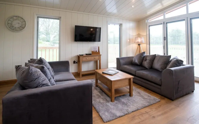 Otter Lodge