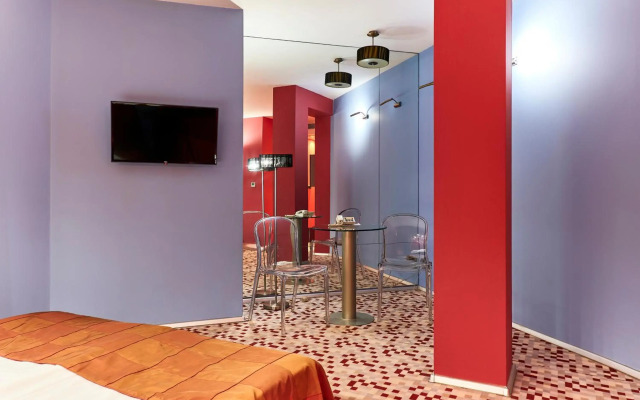 Hotel Mone