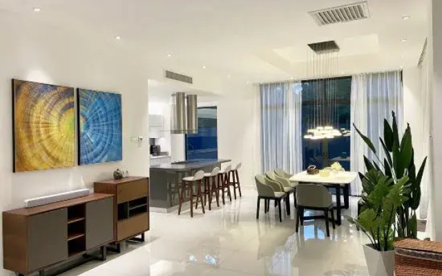 Molly Luxury Private Pool Bungalow @ Pantai Cenang