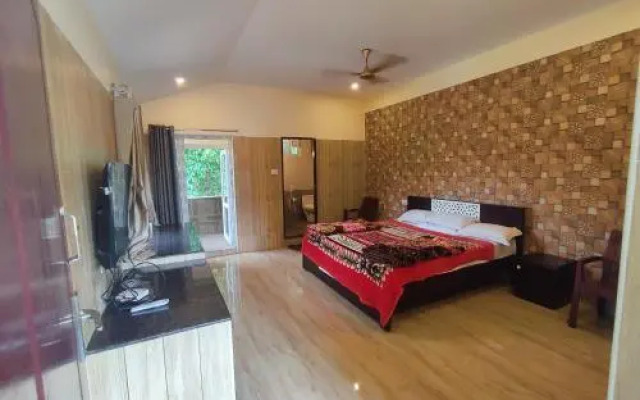 Golden Lake View Resort
