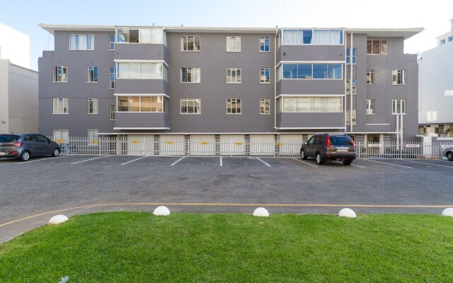 Illovo Court 12A