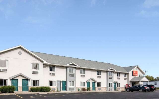 Econo Lodge Inn & Suites Canandaigua - Fingers Lake Area