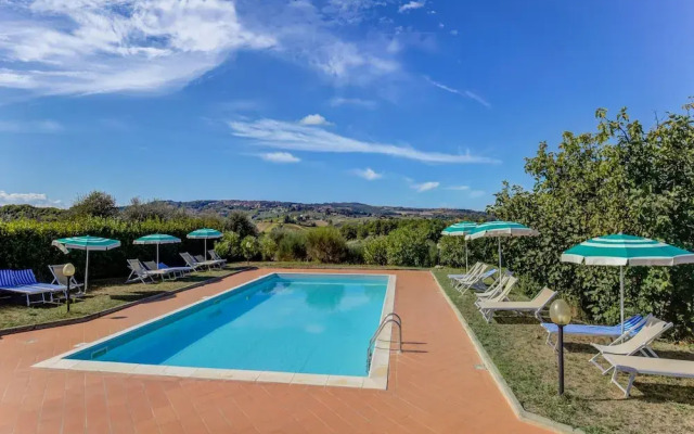 Apartment With Garden, Pool