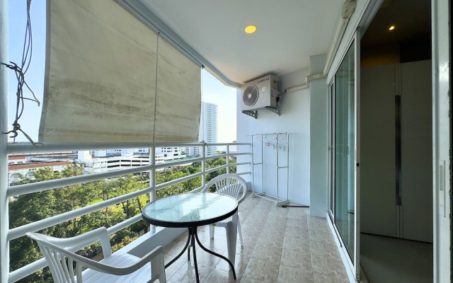 Sea View Studio With Large Balcony at View Talay 5D