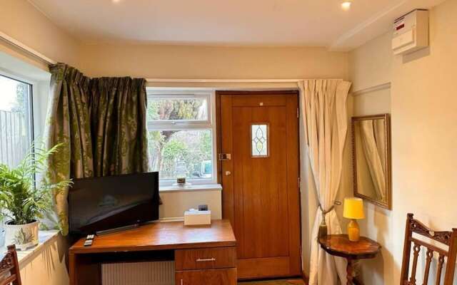 Fab Studio Room in Botley, Oxford