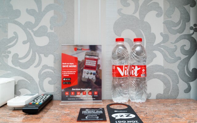 RedDoorz Apartment @ Bogor Valley