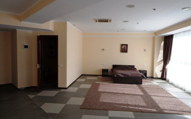 Mark Plaza Hotel