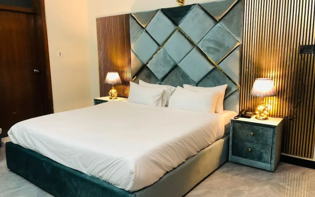 Royal Executive Guest House