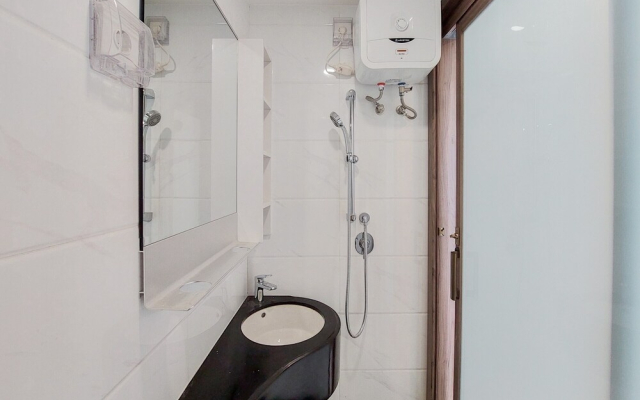 Wonderful Studio Apartment At Sky House Bsd