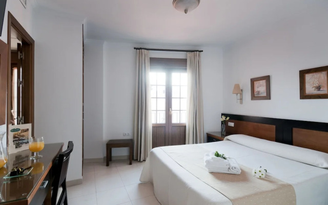 Hotel Restaurante Blanco y Verde