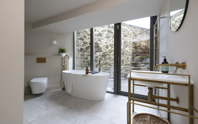 JOIVY Observatory Apartment