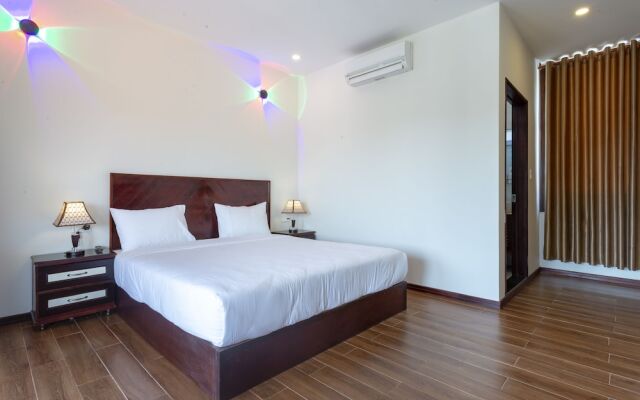 Ha My Beachside Villa Hoian