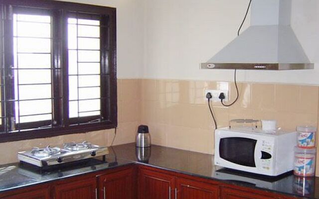 At Home Apartment Hotel
