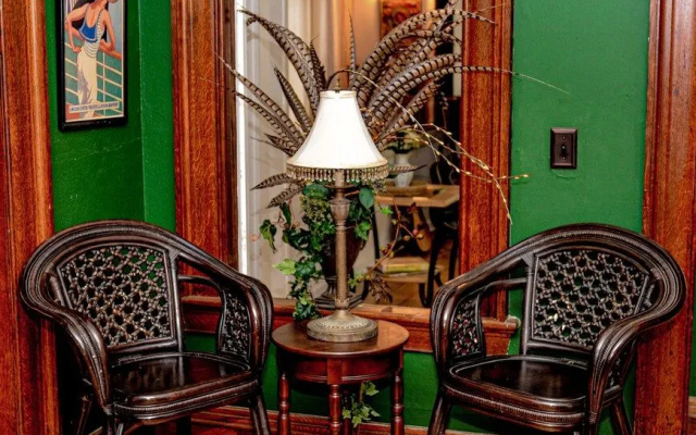 Arts Inn
