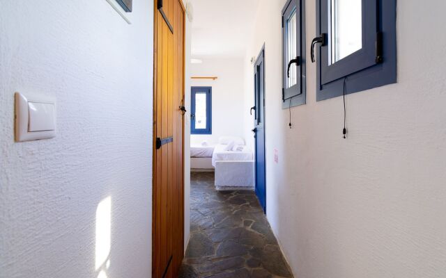 Okirroi Villas