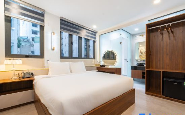 Golden Lunar Hotel - Bui Vien Walking Street, District 1
