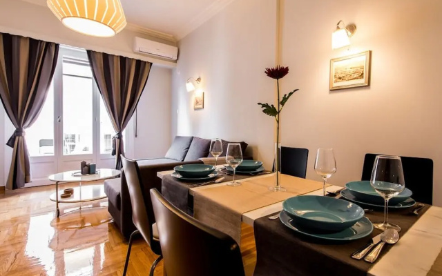 Adorable apartment under Acropolis