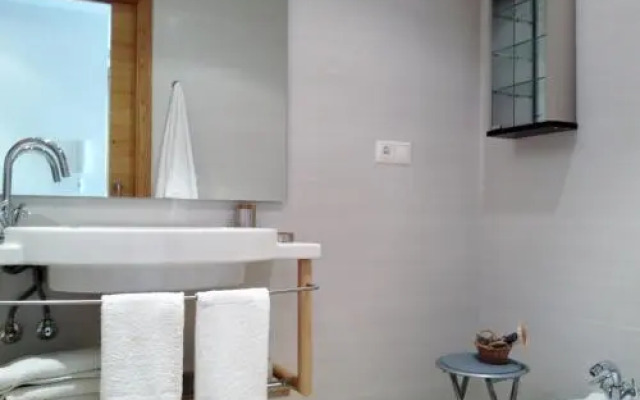 Apartamentos Puerto Basella Sl