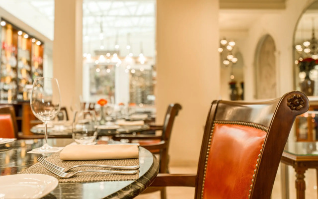 Melia Recoleta Plaza