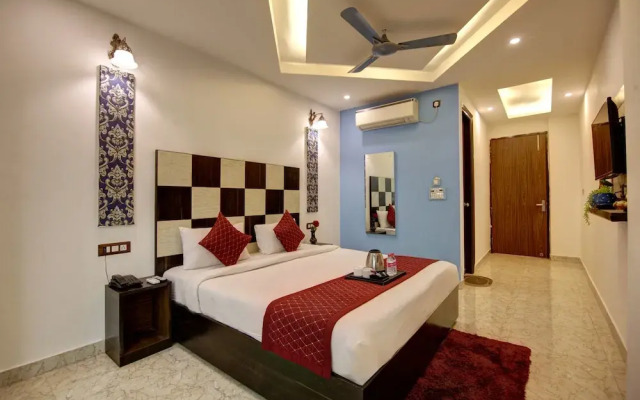 Hotel Silky Palace By GRB