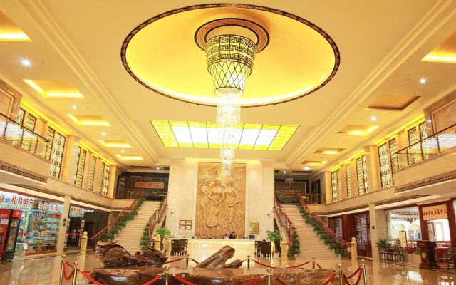 Vienna International Hotel（Guangxi Guilin Yangsuo West Street and Ten-mile Gallery） – Lobby – Guilin