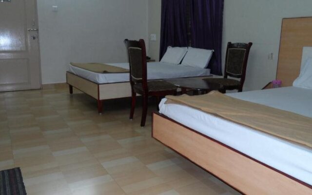 Hotel Pasuparthy Residency