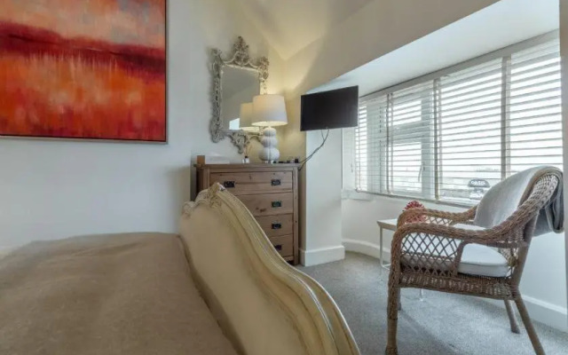 No33 Seagull Cottage