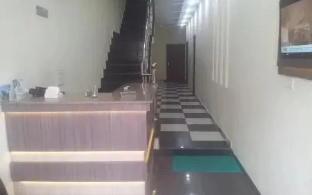 Hotel M City