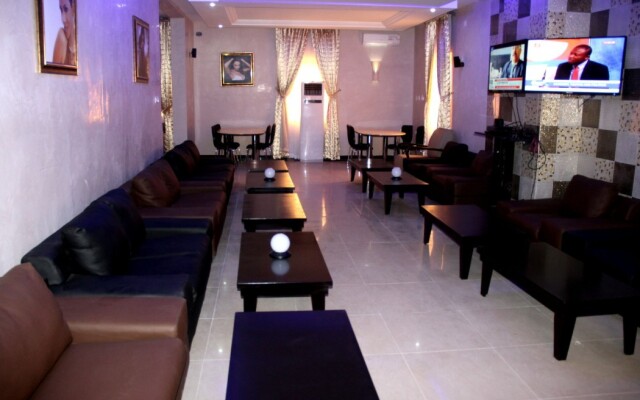 Residency Hotel Twin House