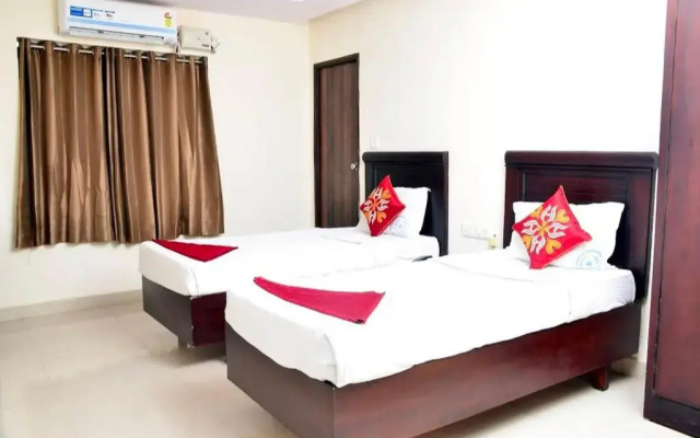 Hotel Sitara Grand