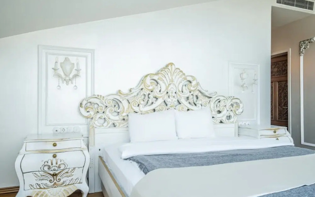 Exquisite Studio in Historic Mansion in Beylerbeyi