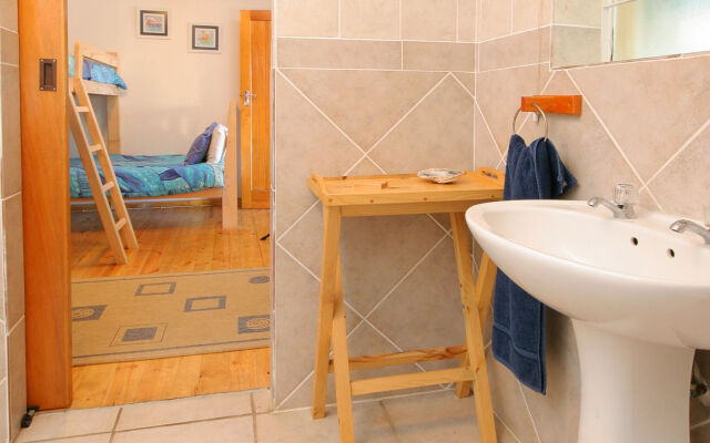 Aquarius Bed And Breakfast