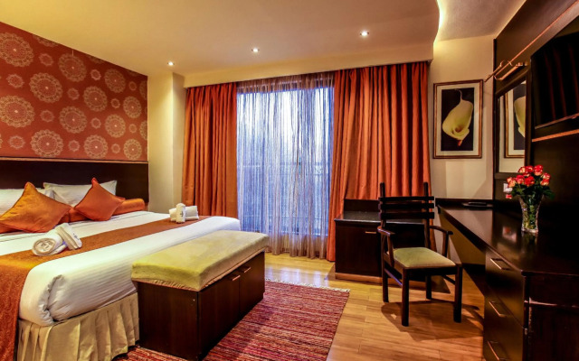 The Monarch Hotel
