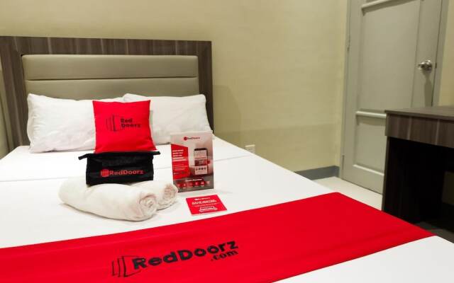 Reddoorz Plus @ La Guardia Lahug