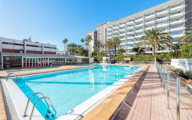 Apartamento a pie del mar