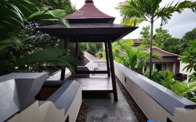 YiZen Boutique Phutara 5 Bedroom Villa