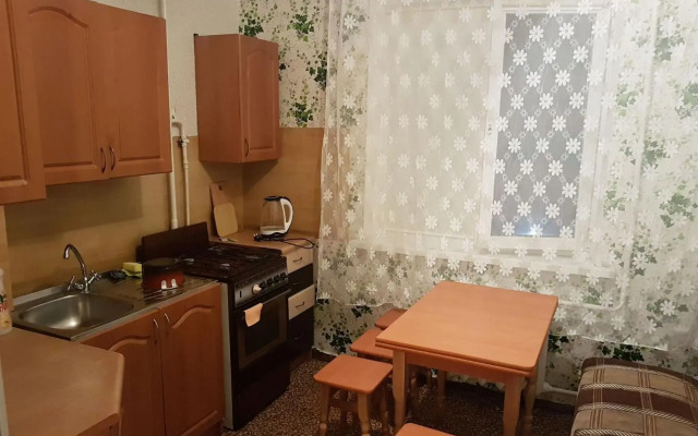 Apartment on Y. Mudroho 44