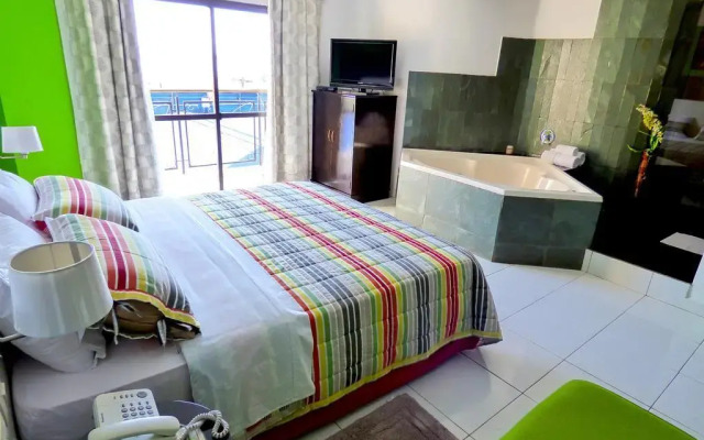 De La Costa Hotel